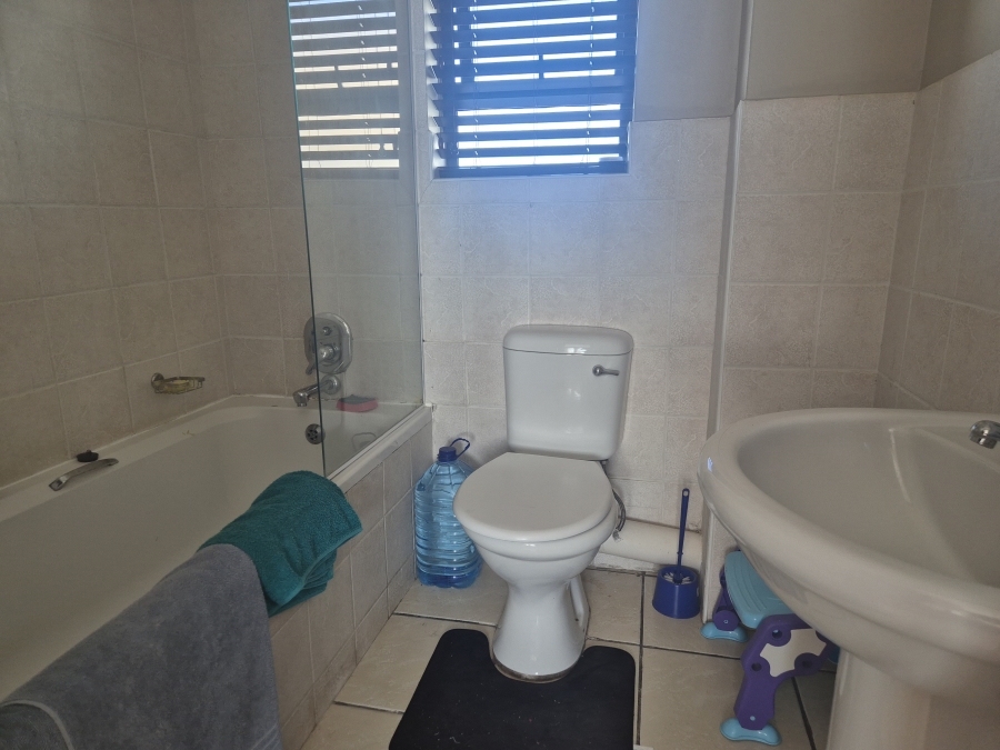 1 Bedroom Property for Sale in Doringkruin North West